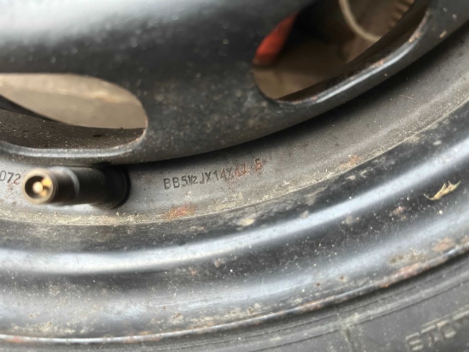 Запаска Bridgestone 175/65R14 на Ford Fusion 2002-2012 на диску