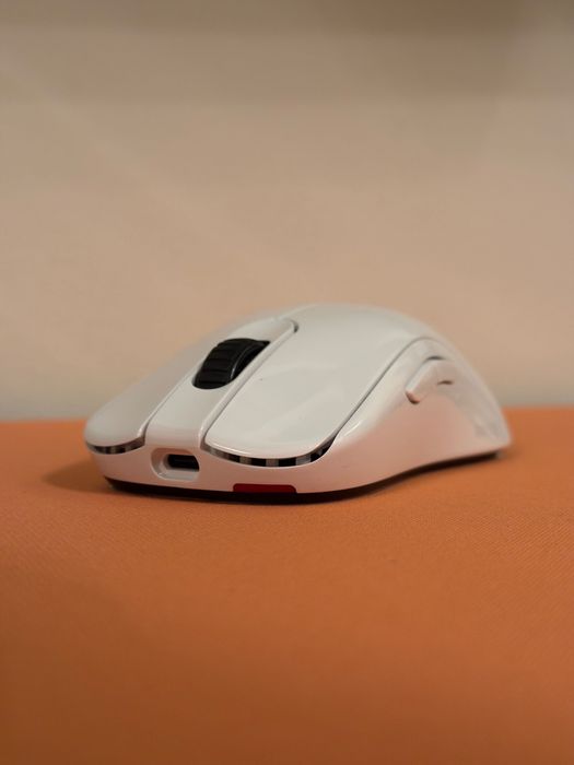 Zowie FK2-DW Limited Edition White