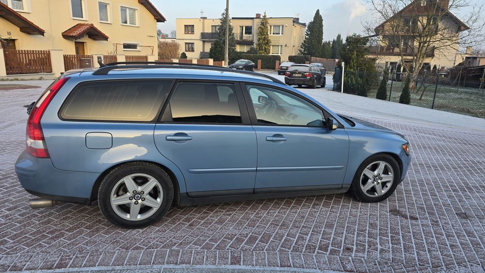 Volvo V50 2.5 T5  220km manual z Niemiec