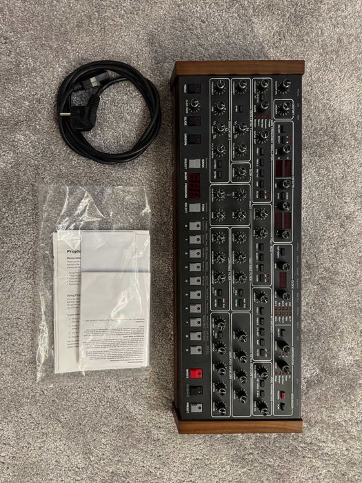 Sequential Prophet 6
