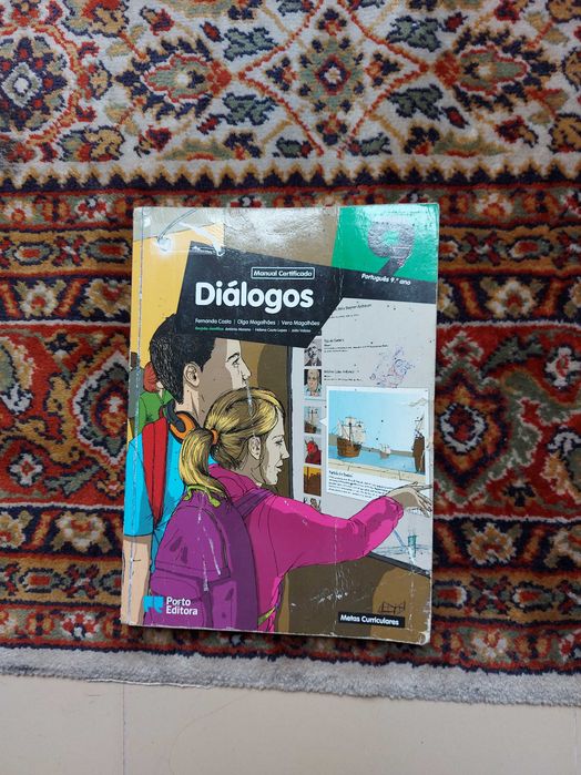 Livro 9 ano dialogos