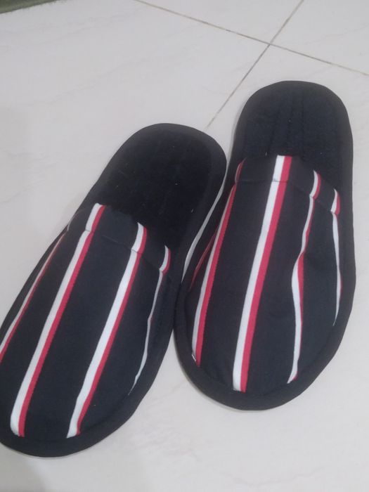 Круті кімнатні тапки 45-46розмір
