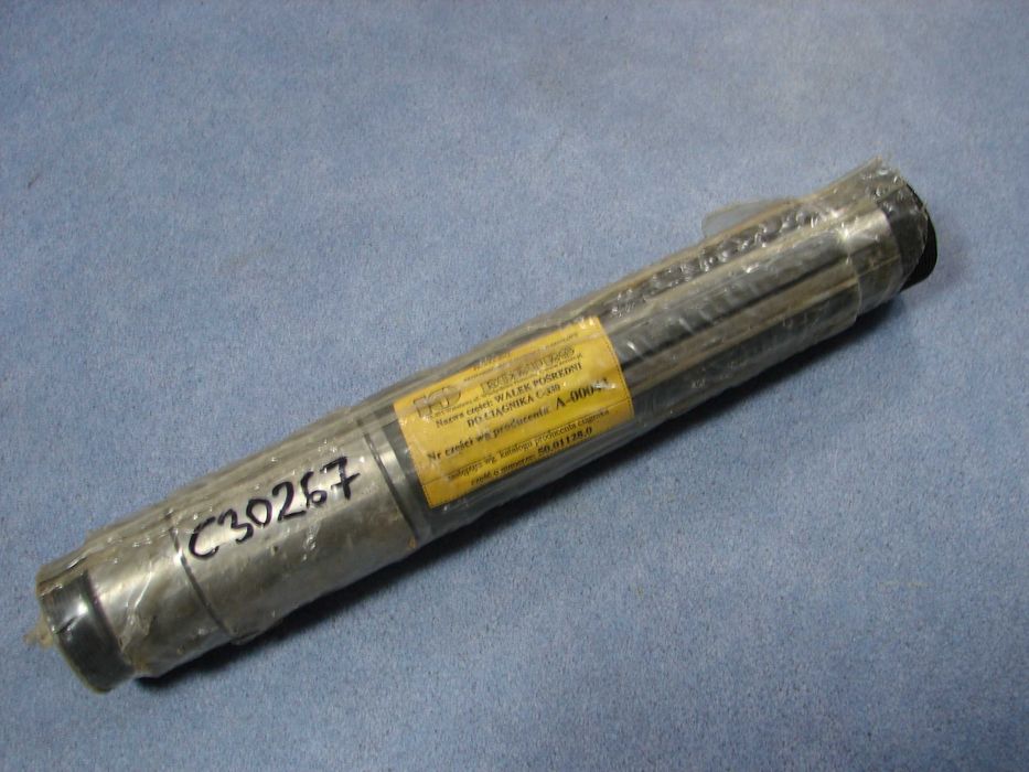 Wałek pośredni c 330 wyprzedaż magazynu 50/01-128