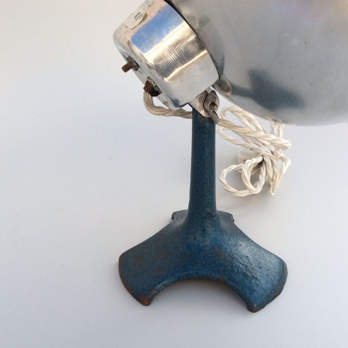 Antigo aquecedor a funcionar