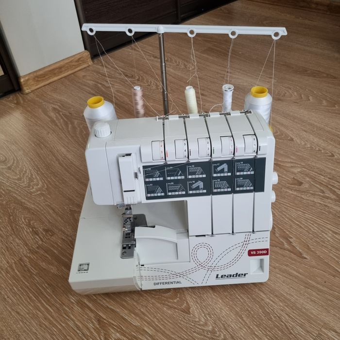 Продаю В отличном состоянии Коверлок Leader VS 390 D