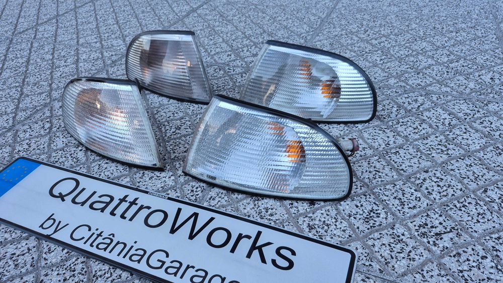 AUDI A4 B5 (8D)-PISCA/ÓTICA DIREITO-ESQUERDO 94 até 1999 Pré-Facelift