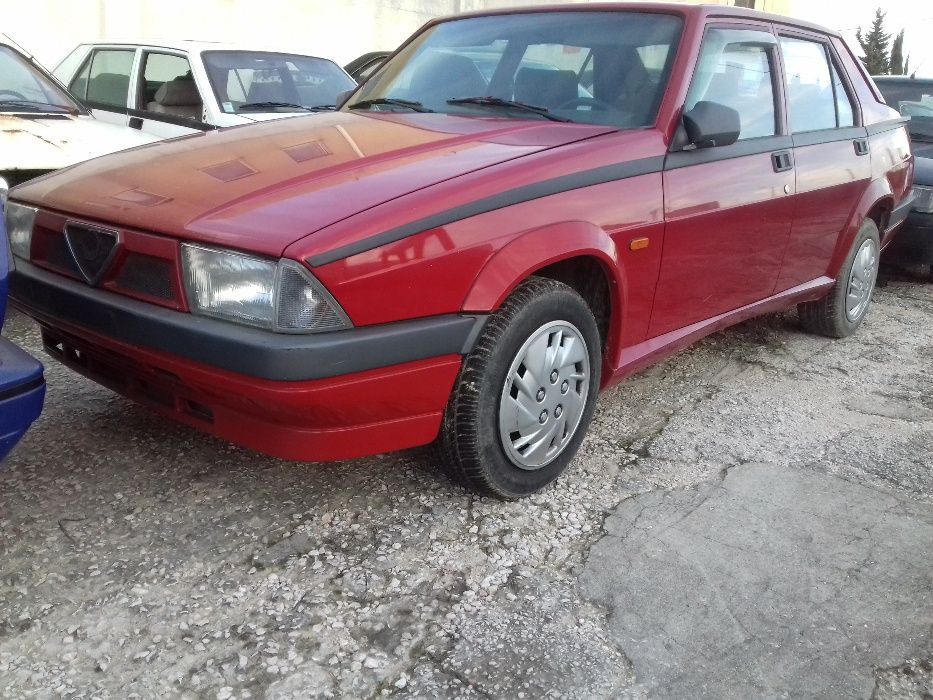 Alfa Romeo 75 - peças.