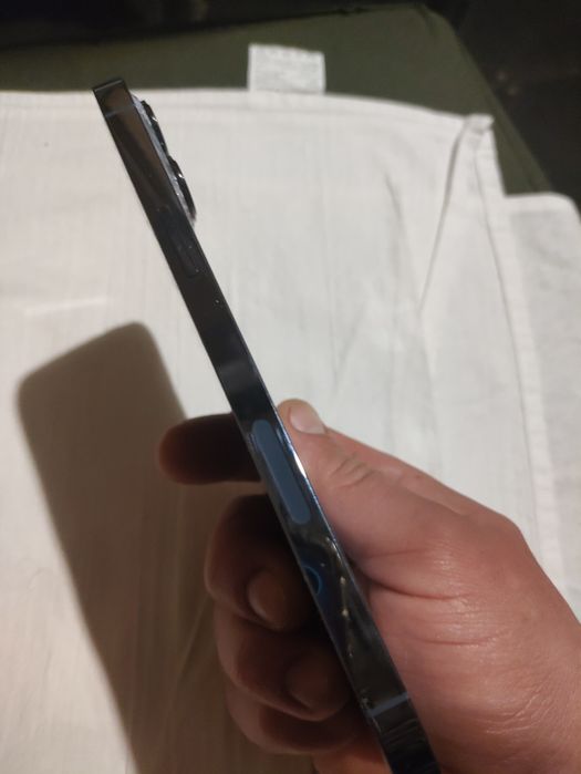 Продам Айфон 13про