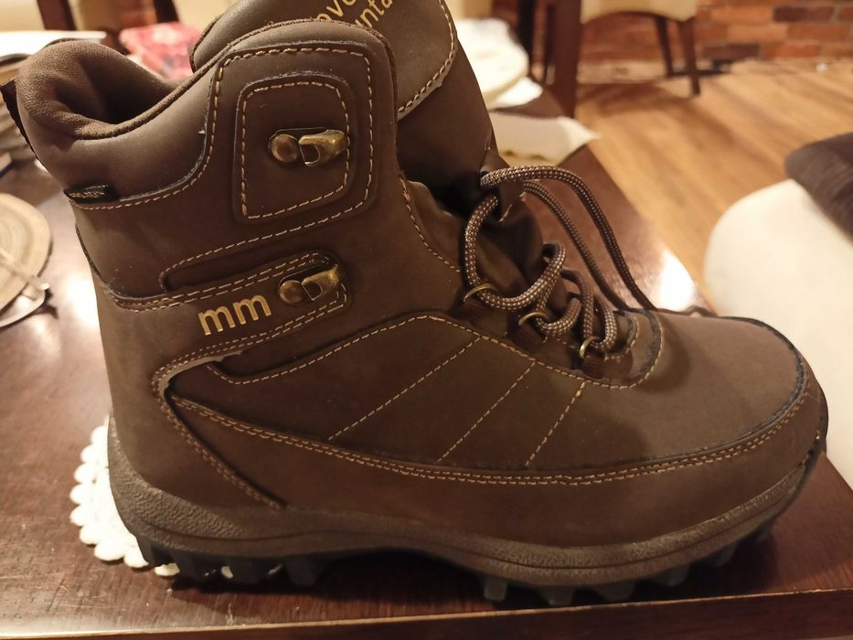 Sprzedam norweskie zimowe buty trekkingowe