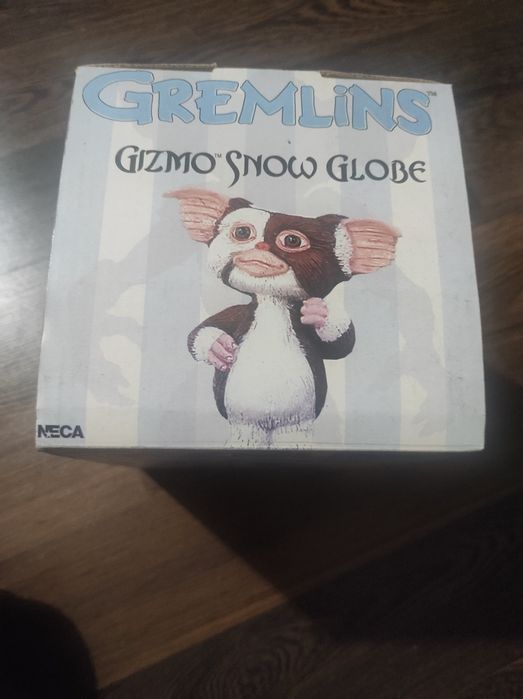 Gizmo snowglobe new