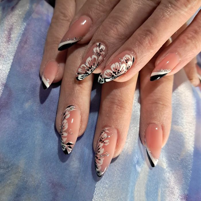 Манік'юр,педикюр