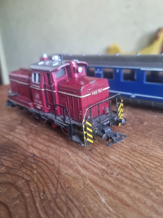 Lokomotywa wagon do kolejki h0