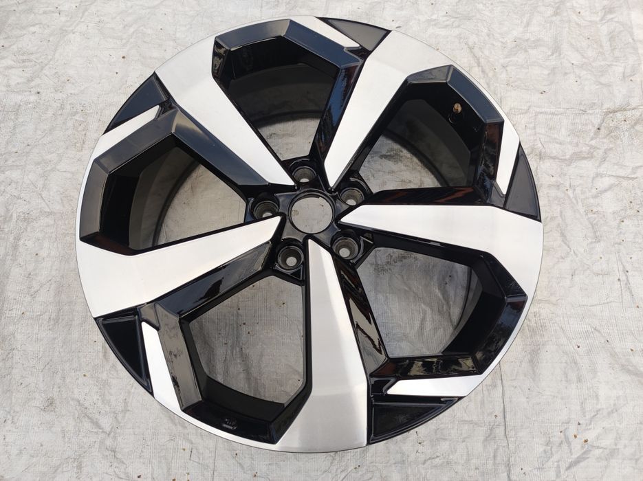 Felga Aluminiowa 19 Cali Nissan Juke II Oryginał