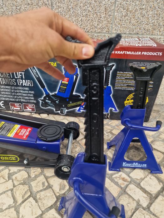 Conjunto de macaco 4 toneladas e preguiças de 3 novos