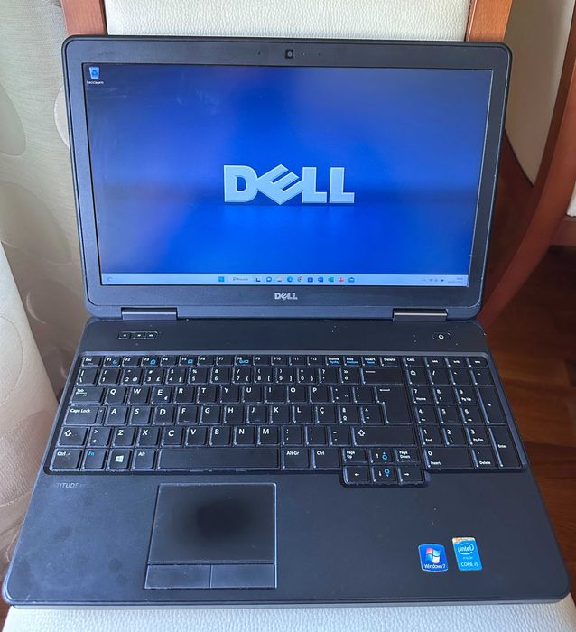 Dell Latitude E5540 15.6" Full HD / i5-4300U / 16 GB RAM / 250 GB SSD64752391469825122