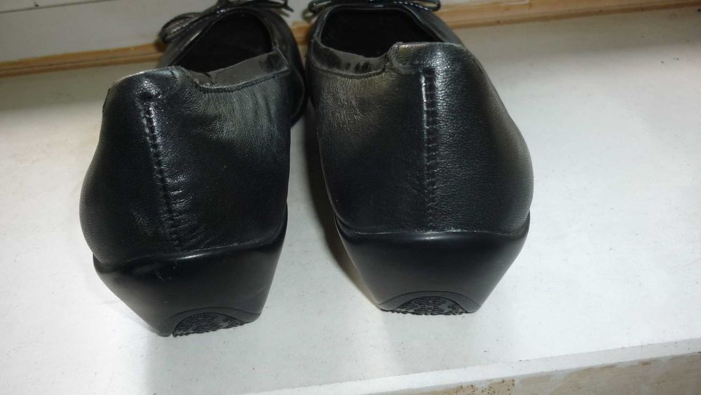 Footglove- skórzane czółenka  r; 40,5 szersze