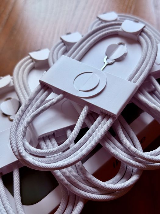 кабель type-c  Apple для iPhone 15/16/17 USB-C to USB-C из комплекта