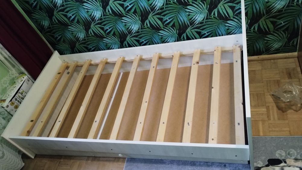 Łóżko dziecięce 160x80 cm z szufladą i bocznymi zabezpieczeniami