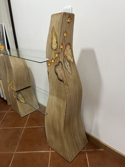 Móvel para Hall de entrada com prateleiras em vidro