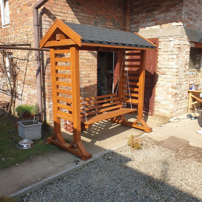 Huśtawka drewniana ogrodowa