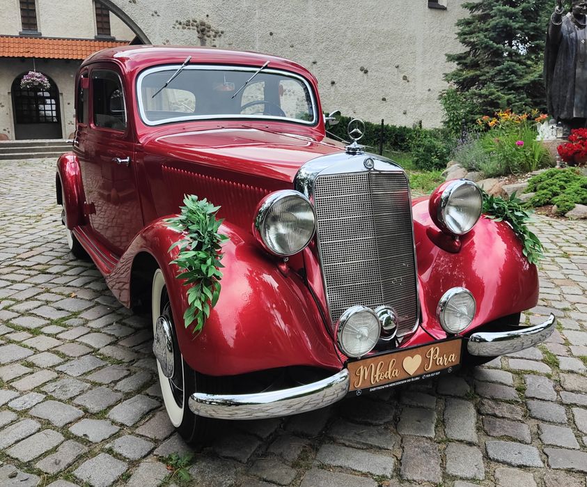 Mercedes Samochód limuzyna auto do ślubu wesele