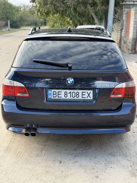 Продам BMW E61 525d