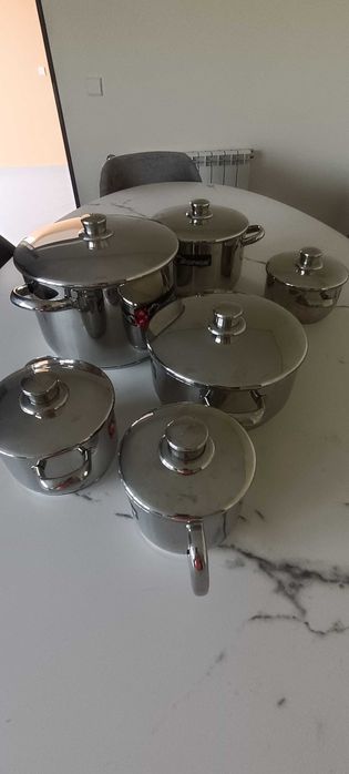 Panelas marca suprema em  inox