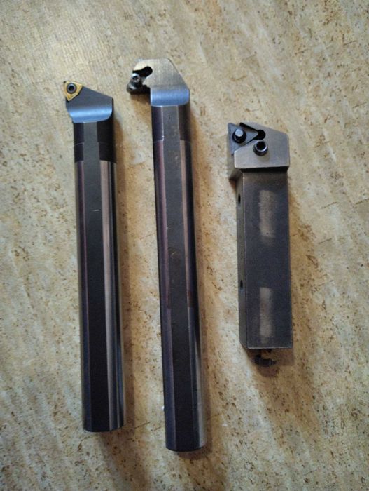 Токарний інструмент