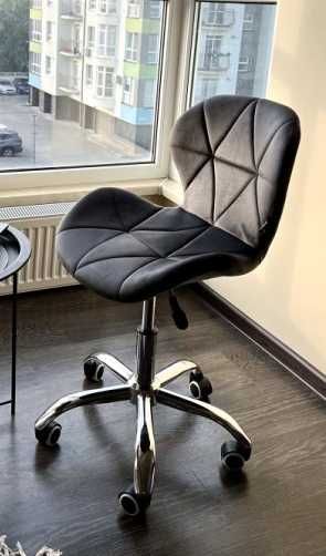 Велюрове крісло стілець для дому, салону; кресло стул на колесах