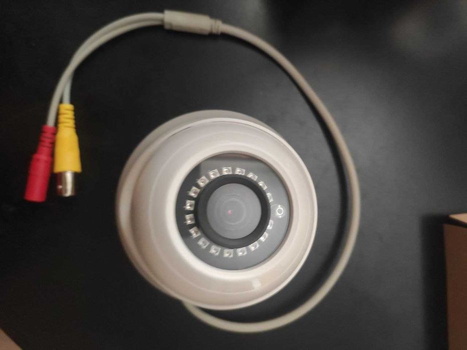 Монітори компьютеры колонки камера