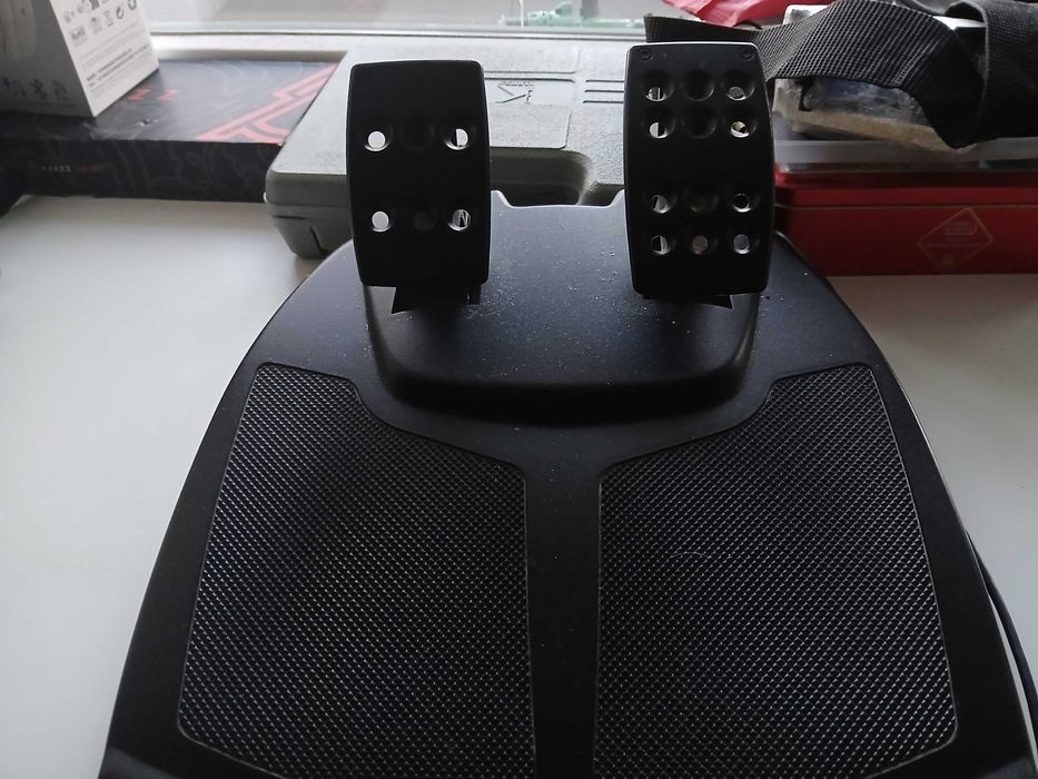 Logitech MOMO RASING 900°