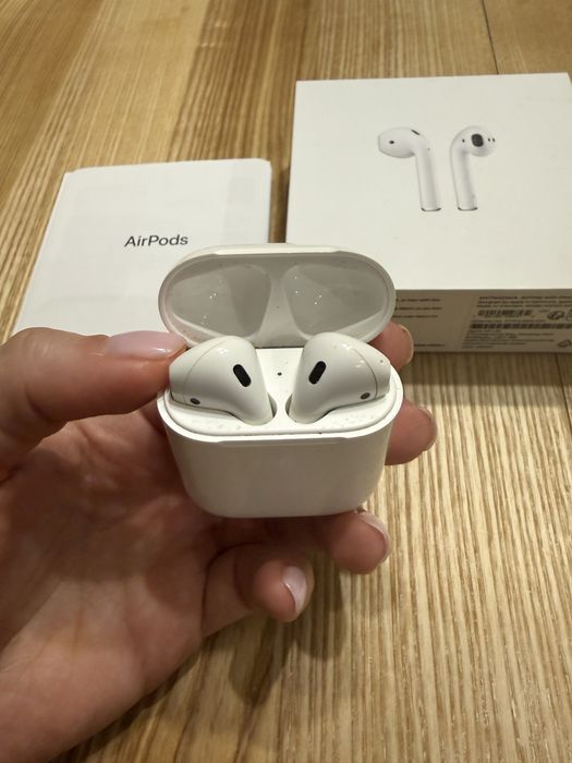 Apple Airpods 2