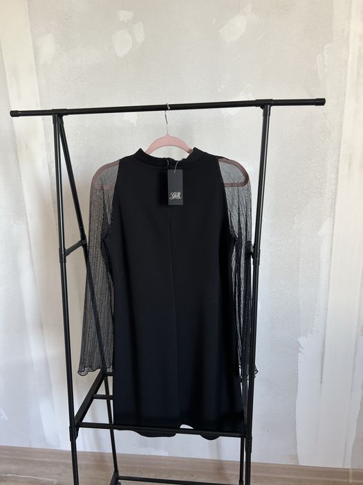 Сукня трапеція з прозорим рукавом