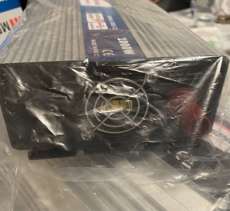 Инвертор MRW pover. 12V -1000W