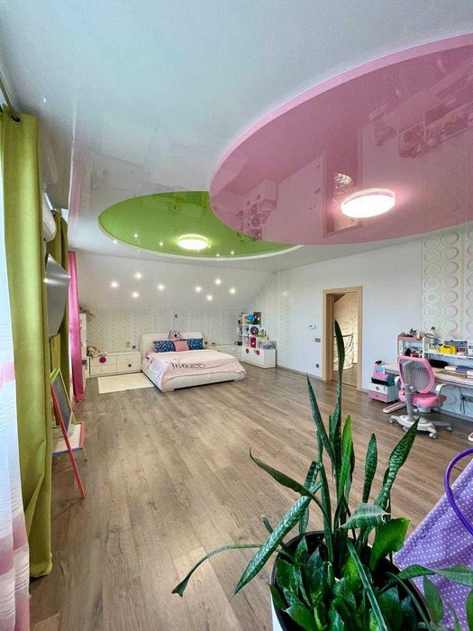 Продам дом в Обуховке, с гостевым домом/озеро/мустанг/седьмое небо