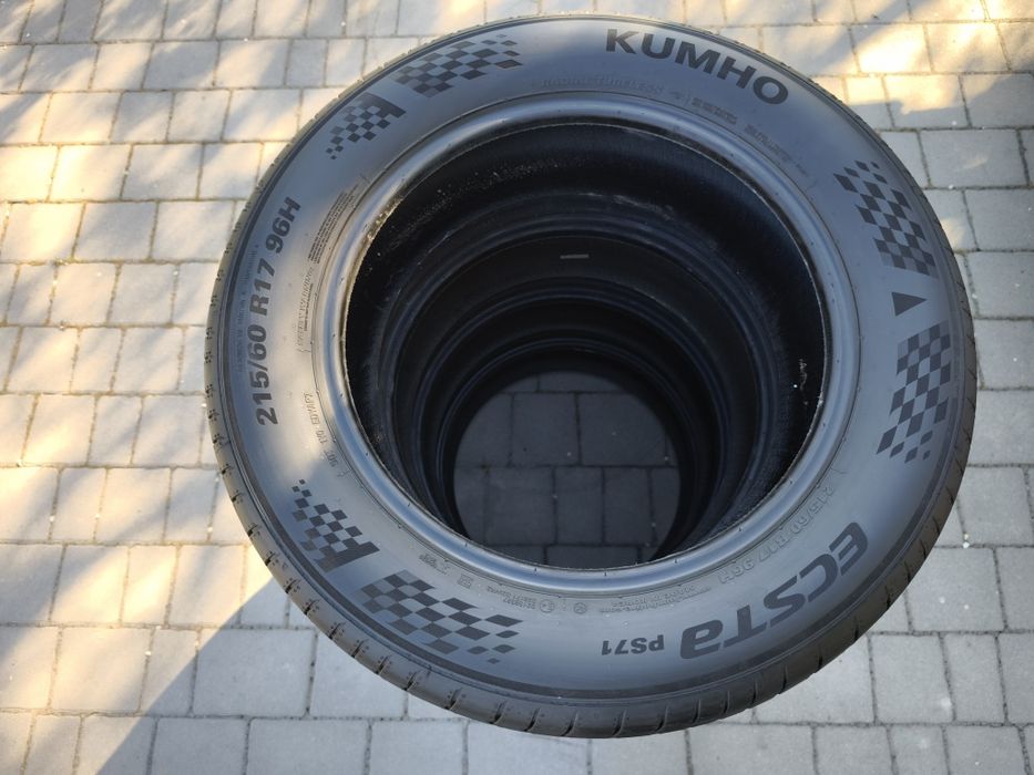 215/60 R17 KUMHO Нові!!!