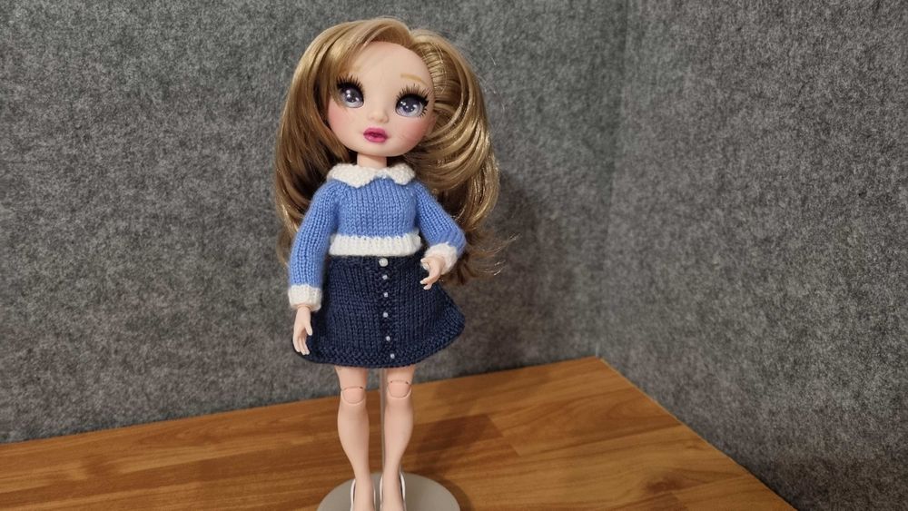 Boneca Rainbow High