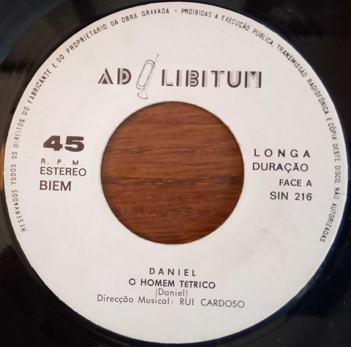 Daniel	- - - - -	O Homem Tétrico	- - - - -	Single