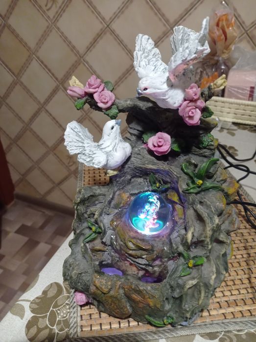 Декор, фонтан с шаром.