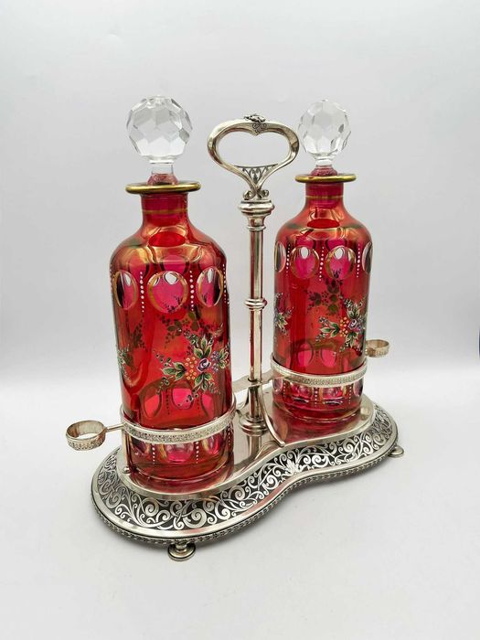 Conjunto para condimentos em vidro e prata