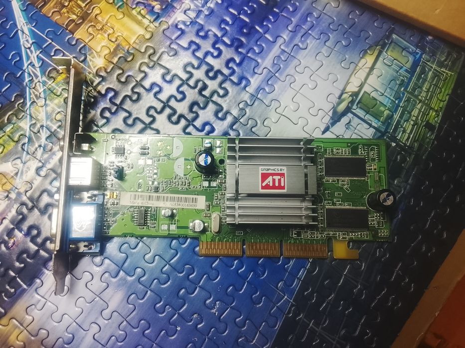 Ati Radeon 9200 SE 64MB  AGP