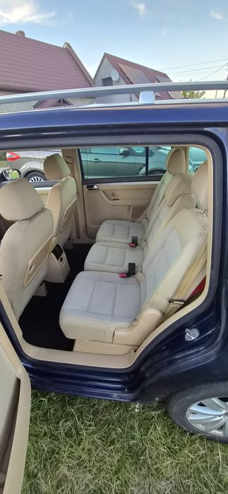 Sprzedam vw turan 2006r