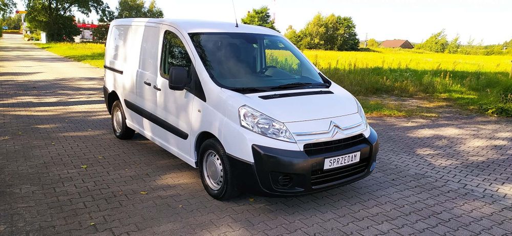 Citroen jumpy 1.6 HDi klima niski przebieg tani samochód bus na budowe do pracy wół roboczy