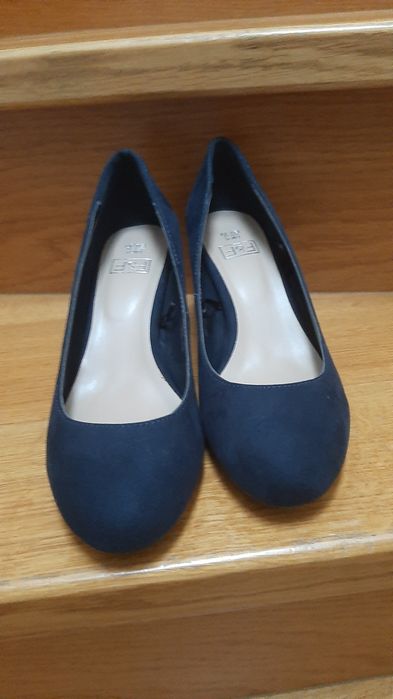Buty zamsz rozm. 39