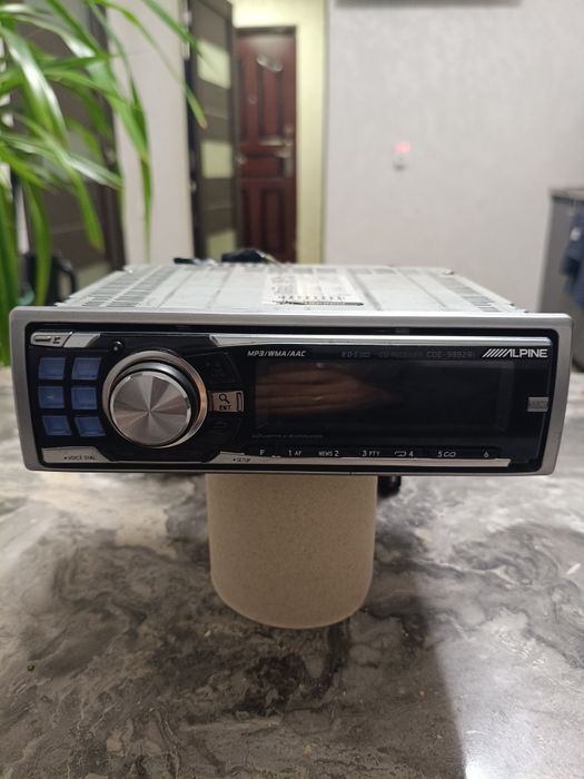 Автомагнитола Alpine CDE-9882RI