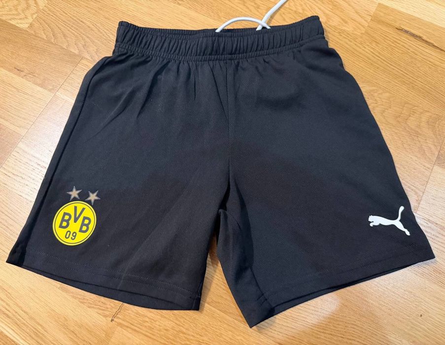 Дитячі  шорти клубу «Боруссія Дортмунд» (Borussia Dortmund) від бренду Puma на 11-12 років