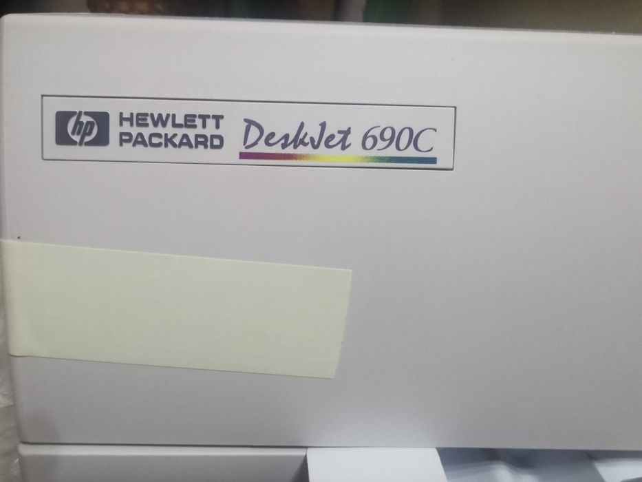 Zabytkowa drukarka atramentowa Hewlett Packard 690C, fabrycznie nowa