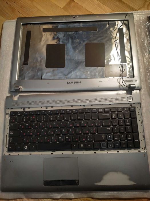 Запчастини до ноутбуків Samsung RV513 (RV515) та R20, R25 Plus