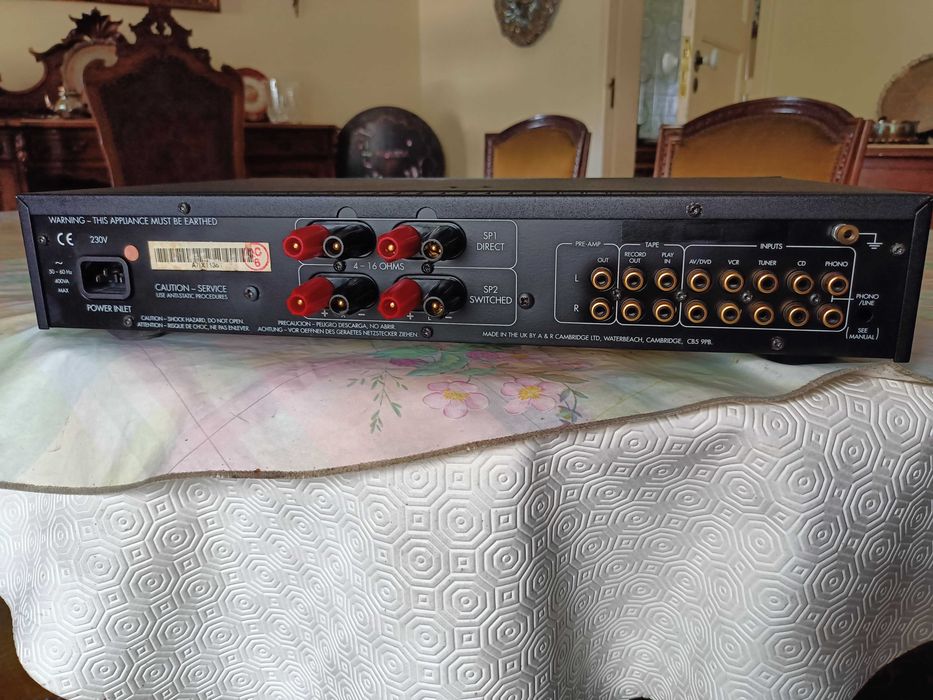 Amplificador Arcam Alpha 7R c/ comando