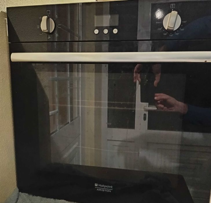 Forno elétrico Ariston hotpoint